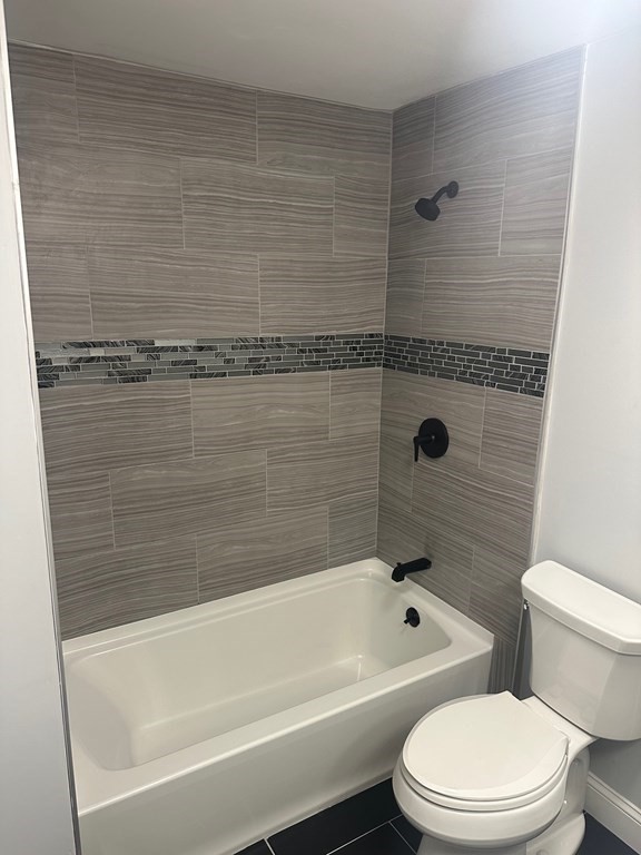 181 Littleton Road, Unit 327 Chelmsford, MA 01824 - Photo 12 of 20 Gallery Image 12