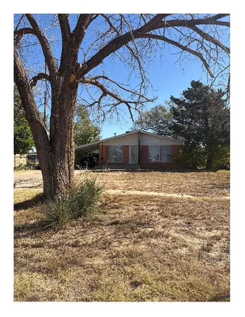 $600,000 | 1719 Ave I, Levelland, TX 79336