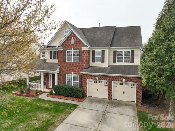 $589,000 | 10123 Newtonmore Drive, Charlotte, NC 28278