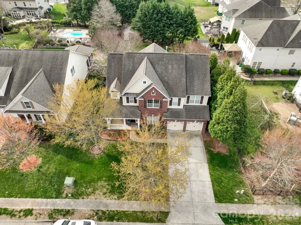 $589,000 | 10123 Newtonmore Drive, Charlotte, NC 28278