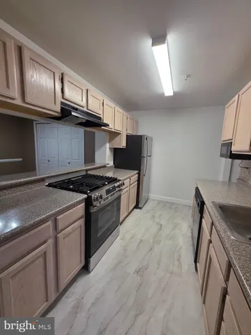 $1,850 | 2809 Waters Edge Drive, Unit 260, Newark, DE 19702