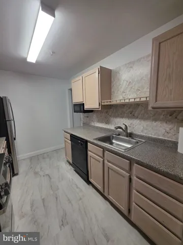 $1,850 | 2809 Waters Edge Drive, Unit 260, Newark, DE 19702