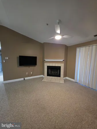 $1,850 | 2809 Waters Edge Drive, Unit 260, Newark, DE 19702