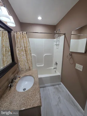 $1,850 | 2809 Waters Edge Drive, Unit 260, Newark, DE 19702