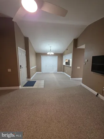 $1,850 | 2809 Waters Edge Drive, Unit 260, Newark, DE 19702