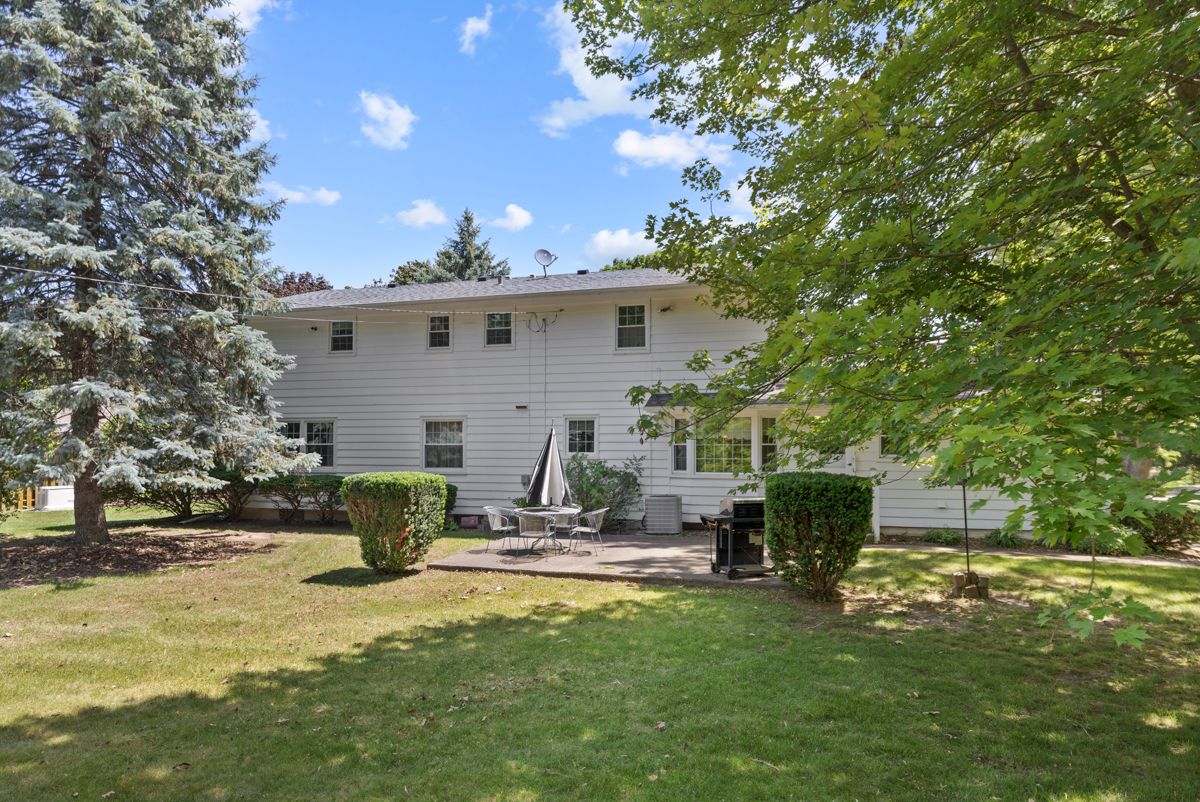 690 Stanford Drive Marengo, IL 60152 - Photo 24 of 30 a view of a house with a yard