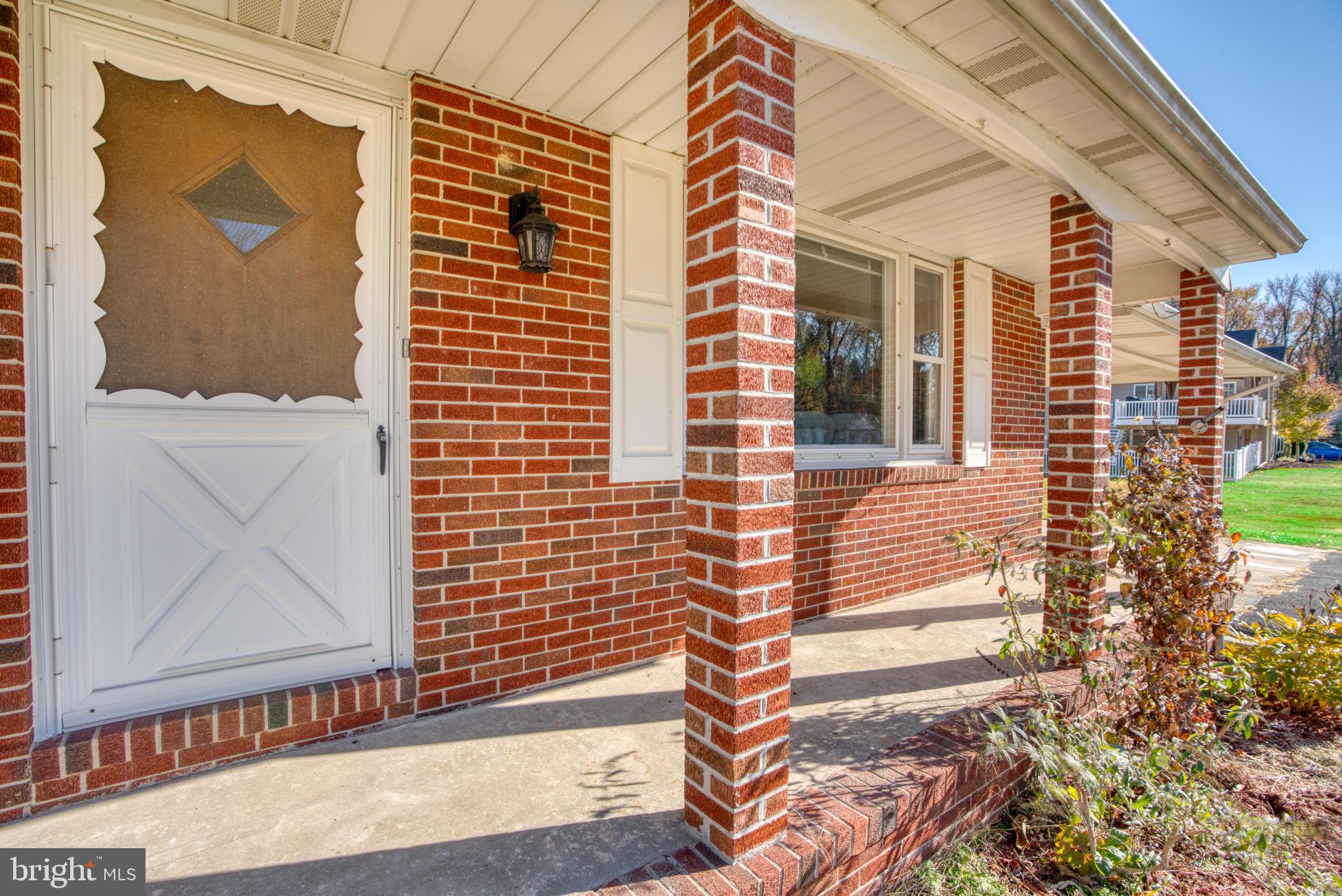 1503 Pattison Road Baltimore, MD 21221 - Photo 4 of 26 COVERED FRONT PORCH