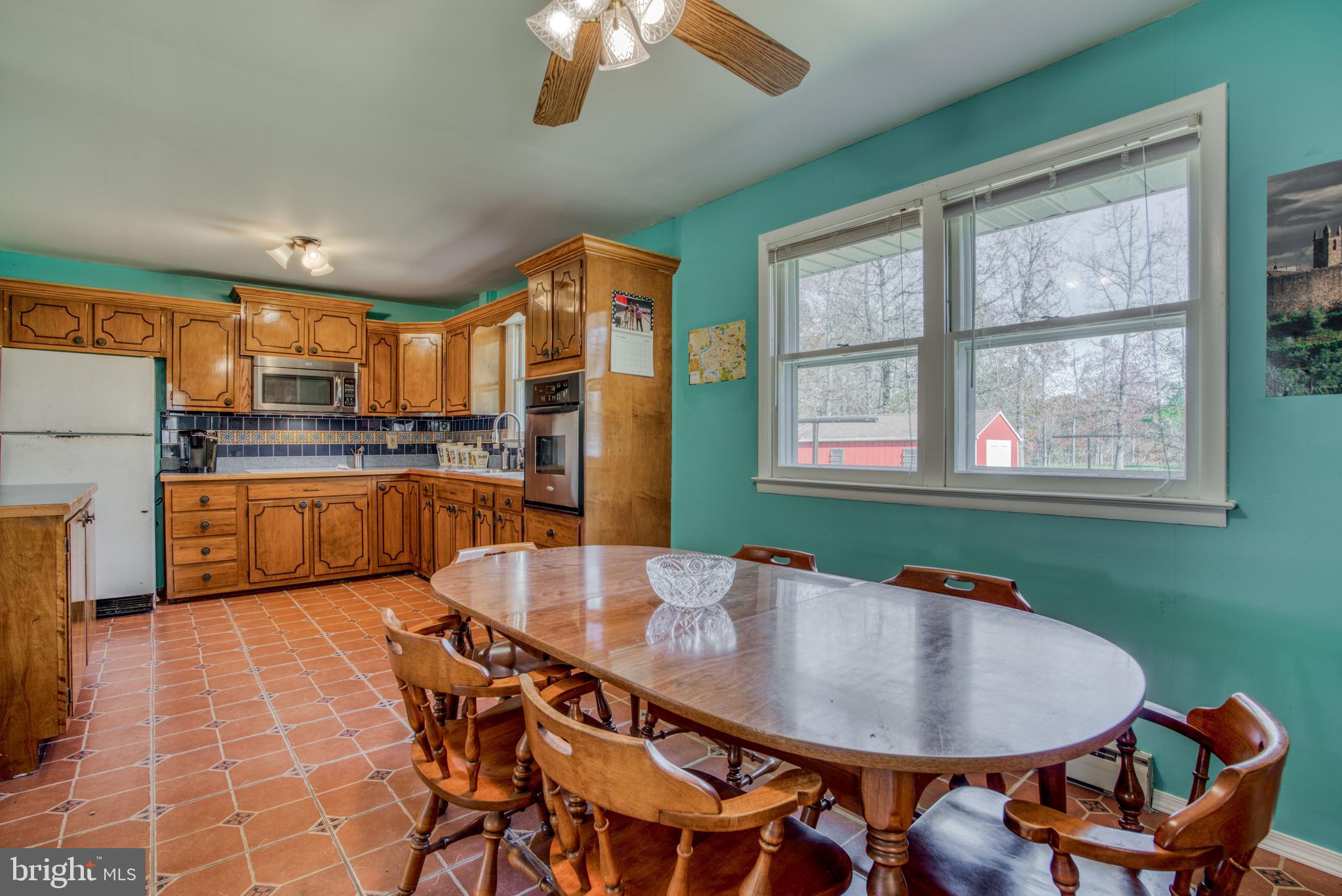 1503 Pattison Road Baltimore, MD 21221 - Photo 8 of 26 LG KIT/DINING AREA w/ PLENTY OF NATURAL LIGHT