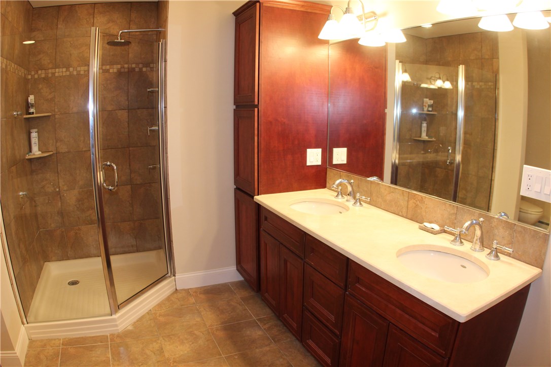 45 Fox Run Cranston, RI 02921 - Photo 17 of 34 Gallery Image 17