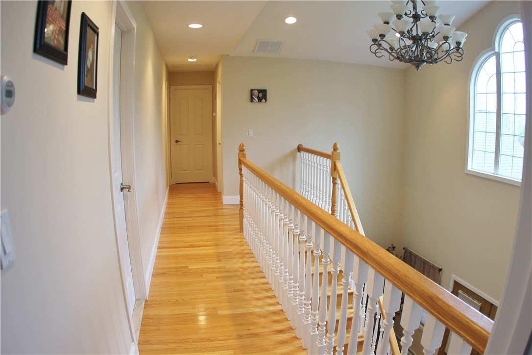 45 Fox Run Cranston, RI 02921 - Photo 20 of 34 Gallery Image 20