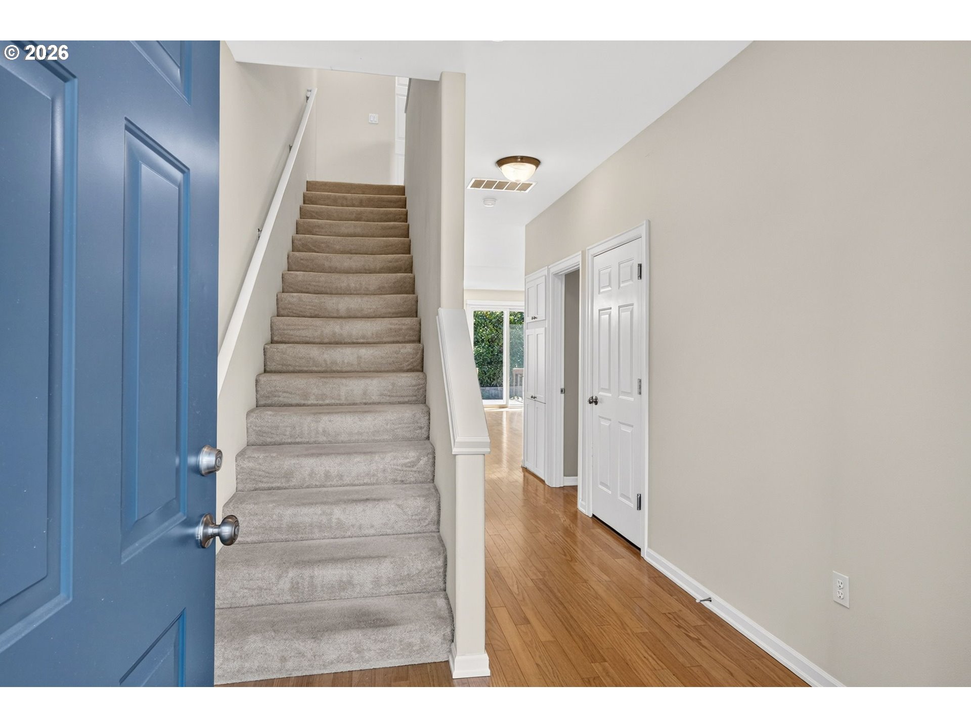 2926 Southwest Texas Street Portland, OR 97219 - Photo 5 of 44