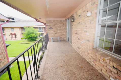 $99,900 | 7600 Burgoyne Road, Unit 250, Houston, TX 77063