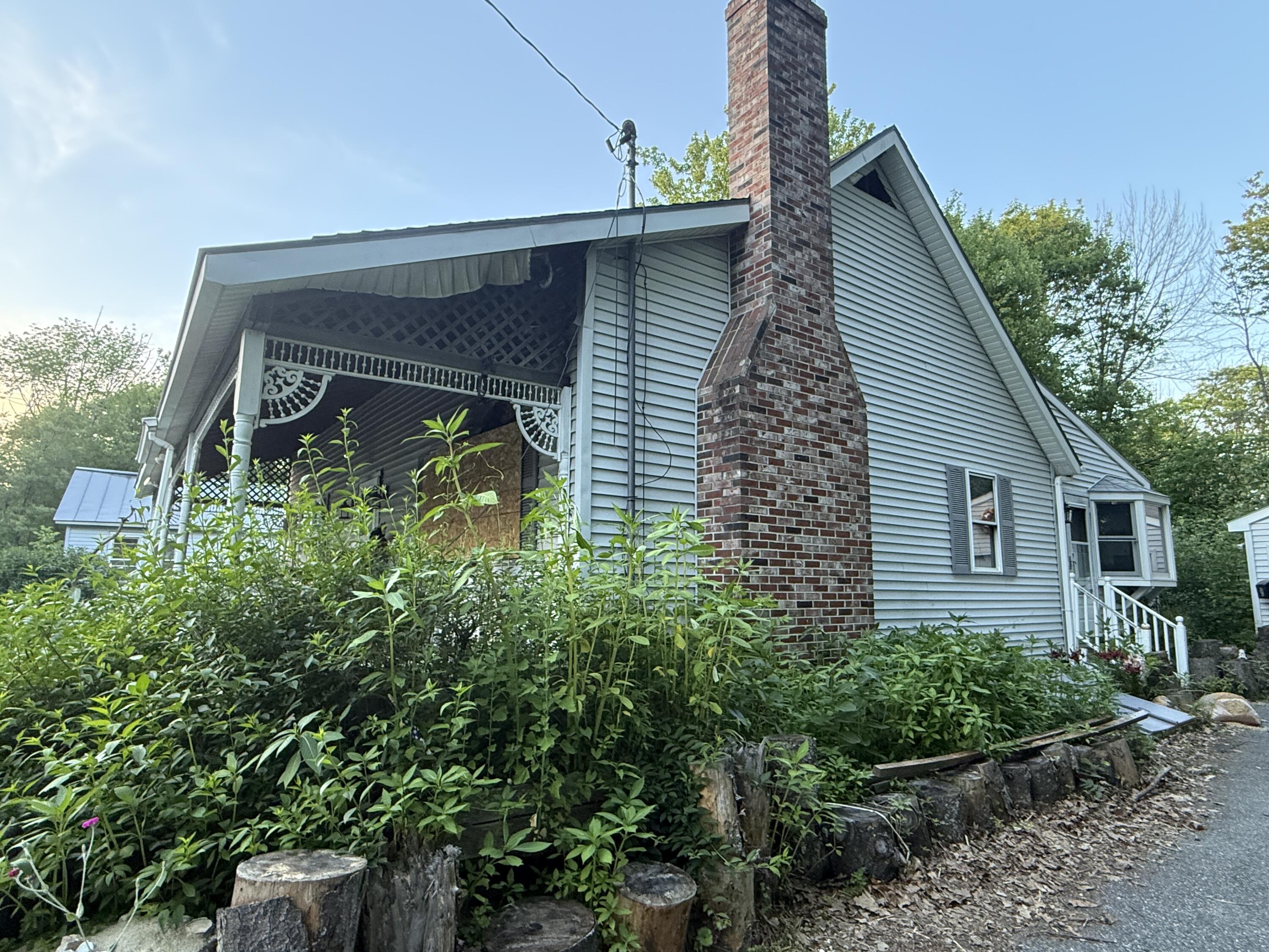29 Washington Street Waterville, ME 04901 - Photo 15 of 15 Driveway Side