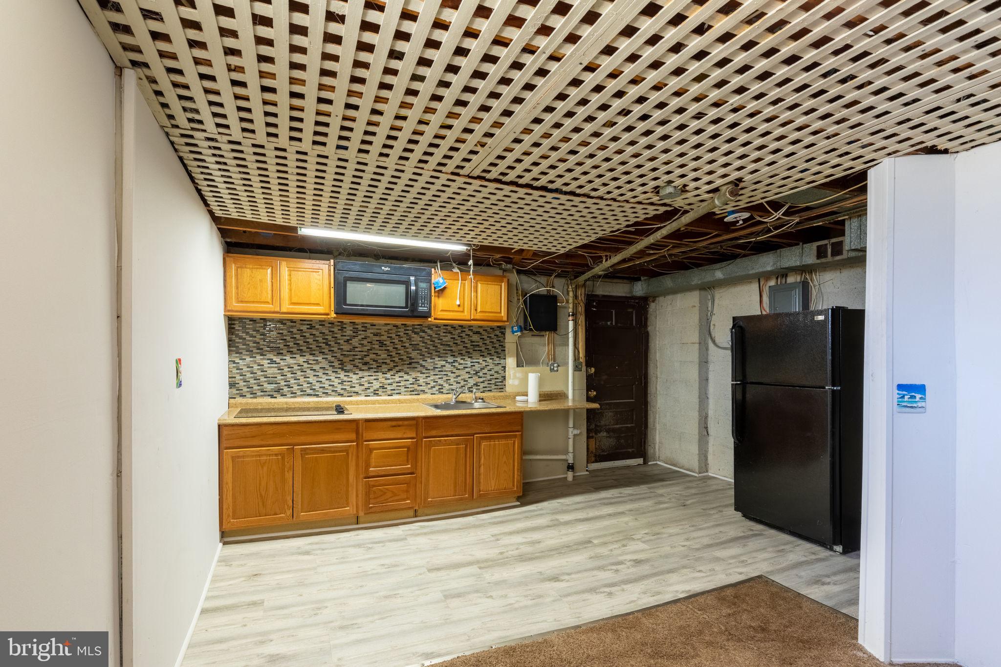 5712 Arnhem Road Baltimore, MD 21206 - Photo 25 of 31 Basement Kitchen
