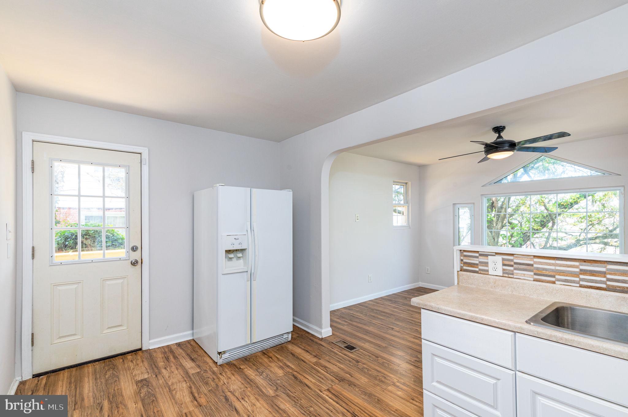 5712 Arnhem Road Baltimore, MD 21206 - Photo 7 of 31 Gallery Image 7