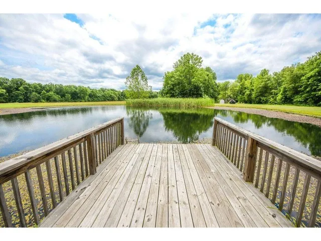 $284,000 | 2907 Dubois Road, Bowling Green, IN 47833