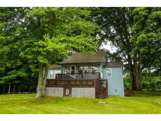 $284,000 | 2907 Dubois Road, Bowling Green, IN 47833