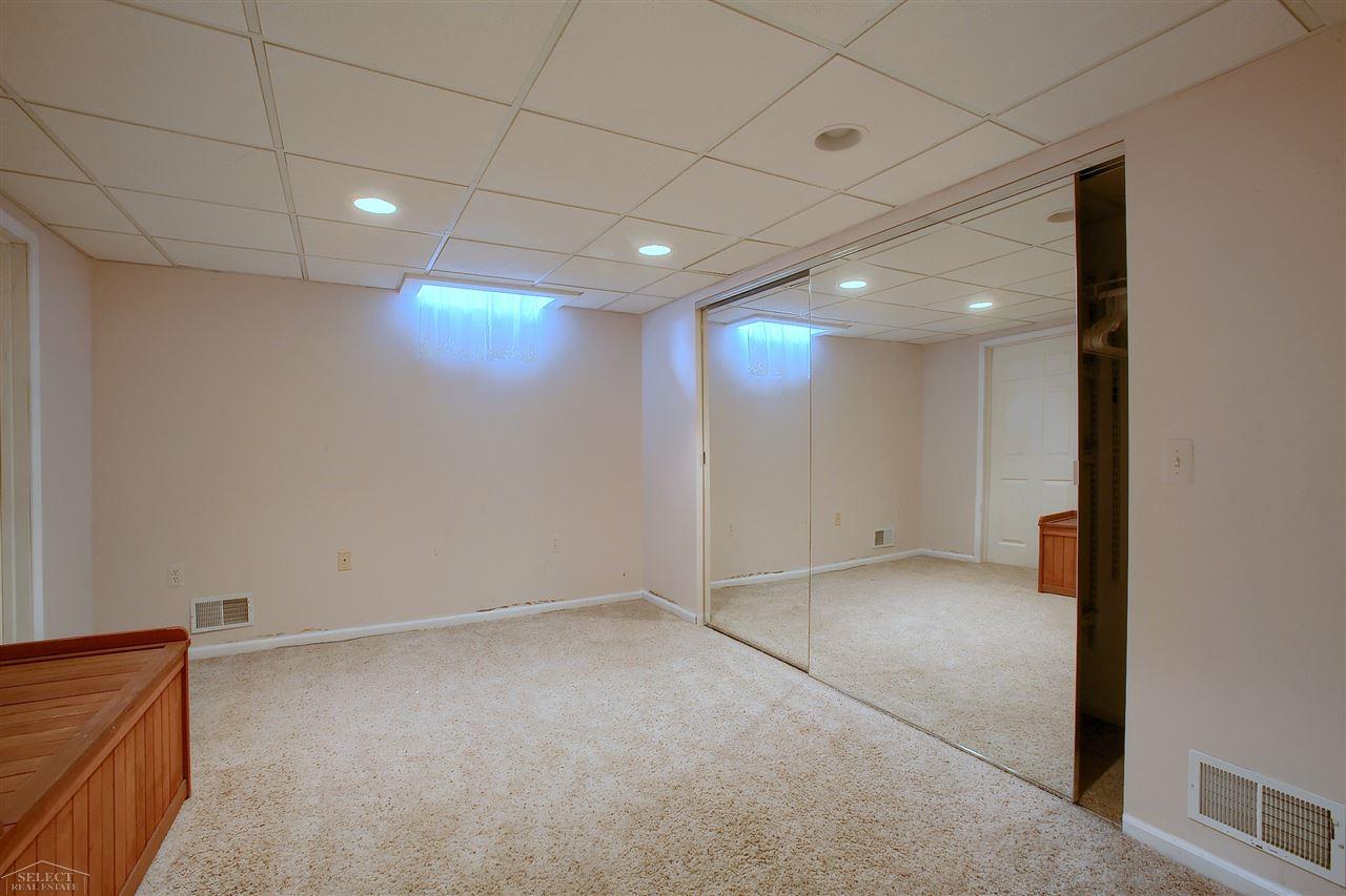 53795 Orson Road New Baltimore, MI 48047 - Photo 24 of 33