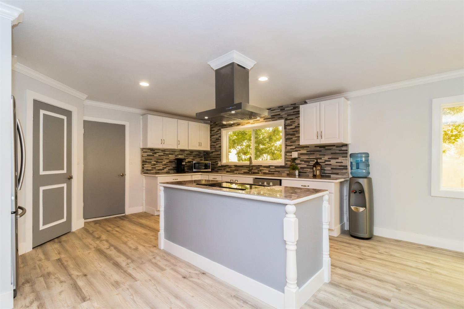 36725 Wells Road Coarsegold, CA 93614 - Photo 11 of 46 Gallery Image 11