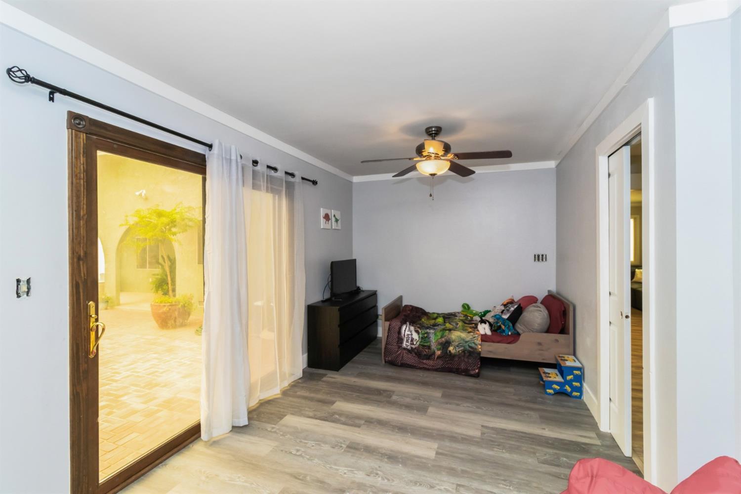 36725 Wells Road Coarsegold, CA 93614 - Photo 17 of 46 Gallery Image 17