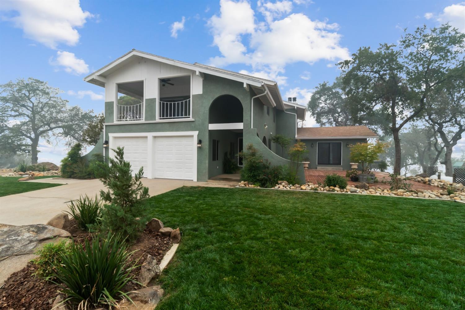 36725 Wells Road Coarsegold, CA 93614 - Photo 3 of 46 Gallery Image 3