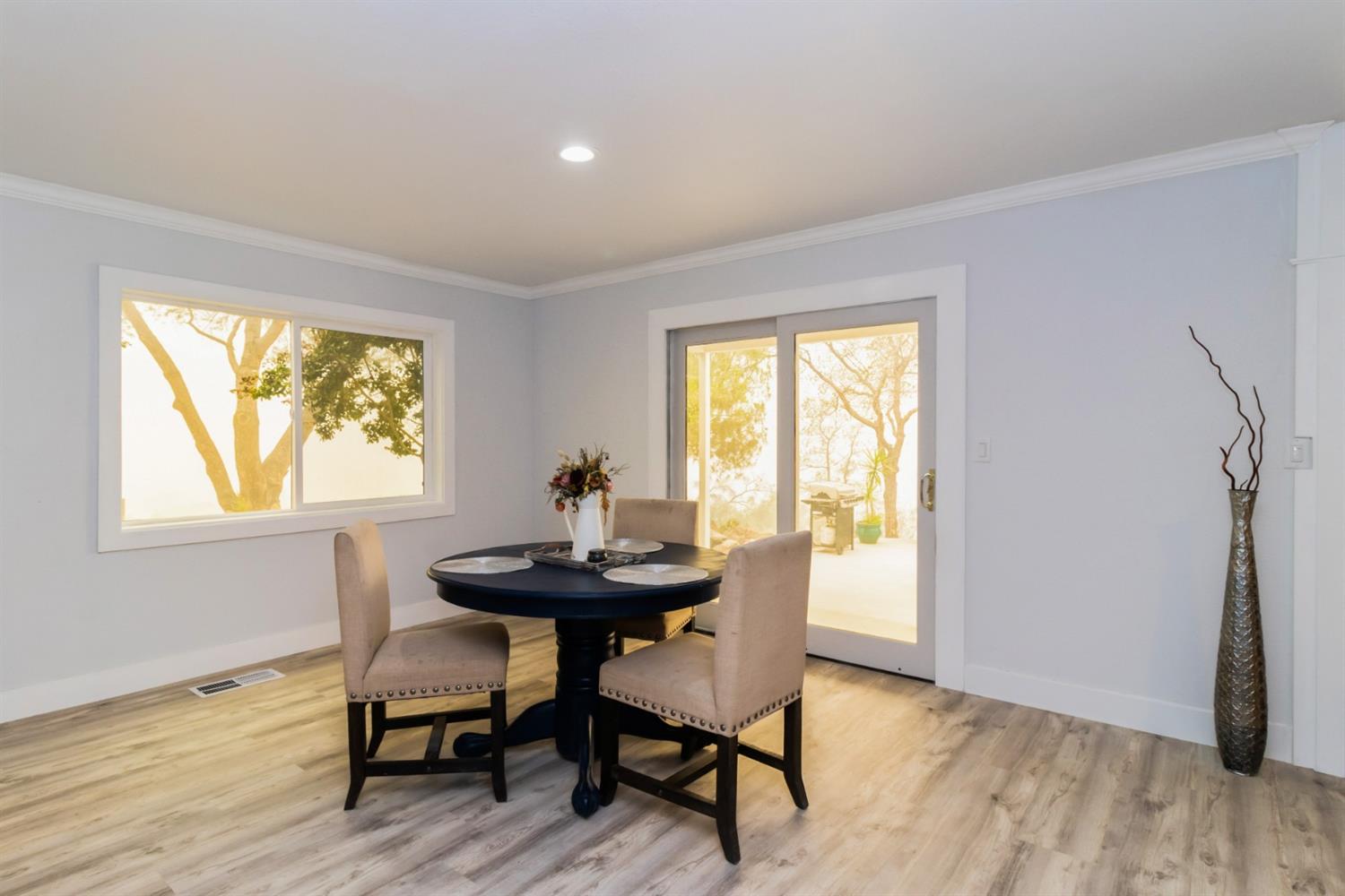 36725 Wells Road Coarsegold, CA 93614 - Photo 9 of 46 Gallery Image 9
