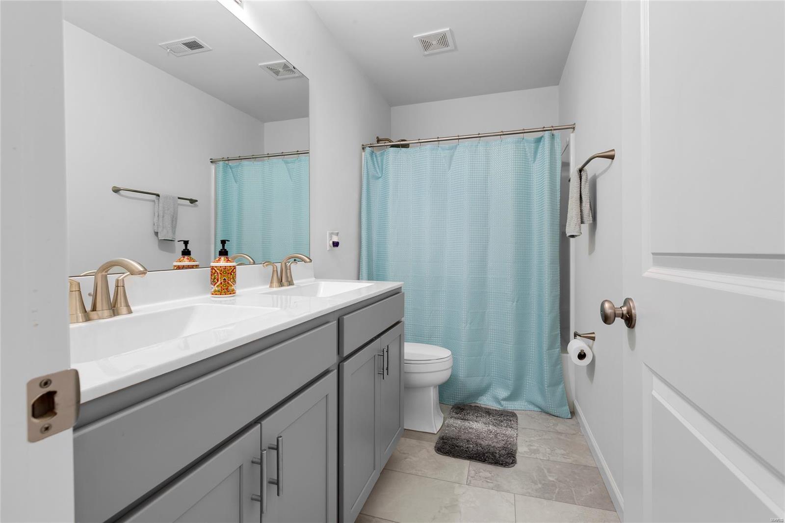 243 Arbors At Bridle Path Ballwin, MO 63021 - Photo 25 of 37