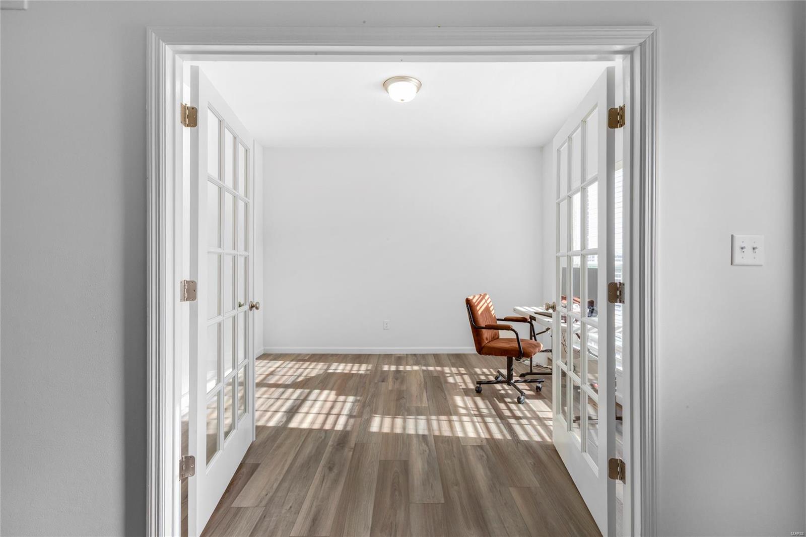 243 Arbors At Bridle Path Ballwin, MO 63021 - Photo 3 of 37