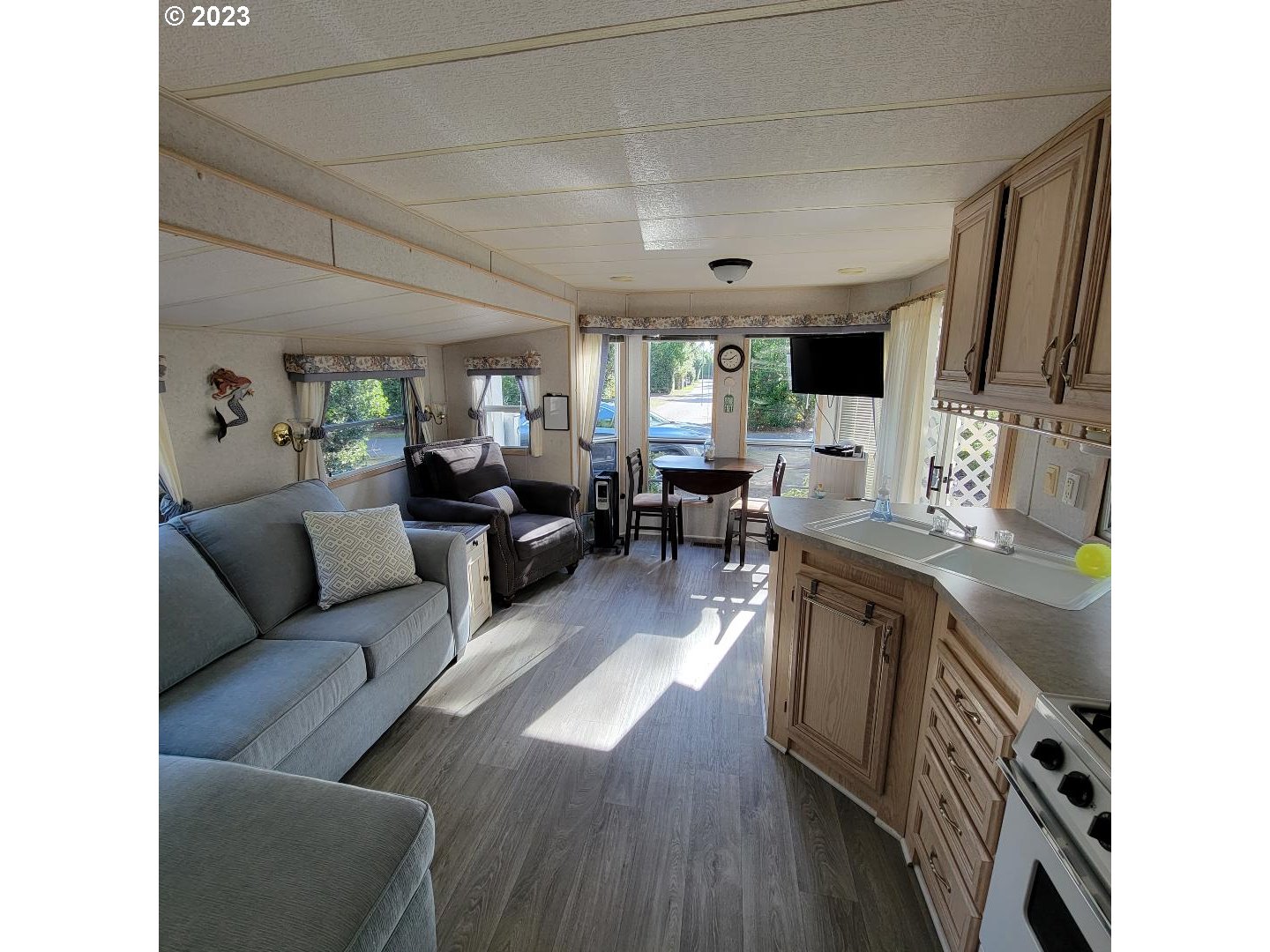 195 Rhody Loop Florence, OR 97439 - Photo 13 of 20 Gallery Image 13