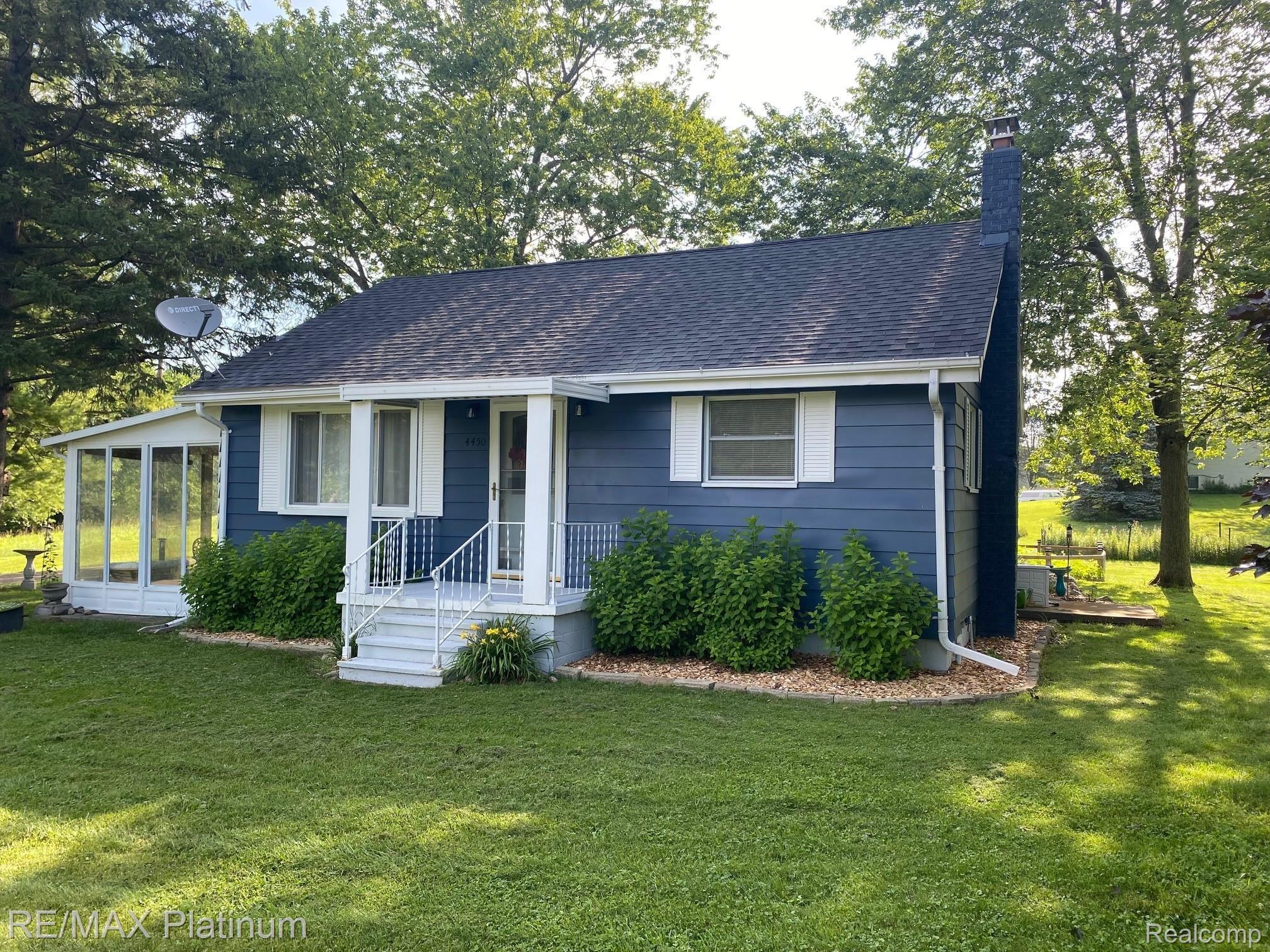 4450 North Eager Road Howell, MI 48855 - Photo 2 of 23 Front View
