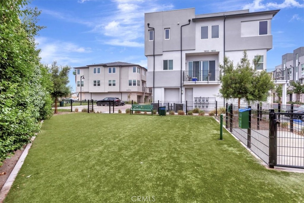 1810 West Bushell Street Anaheim, CA 92805 - Photo 33 of 36