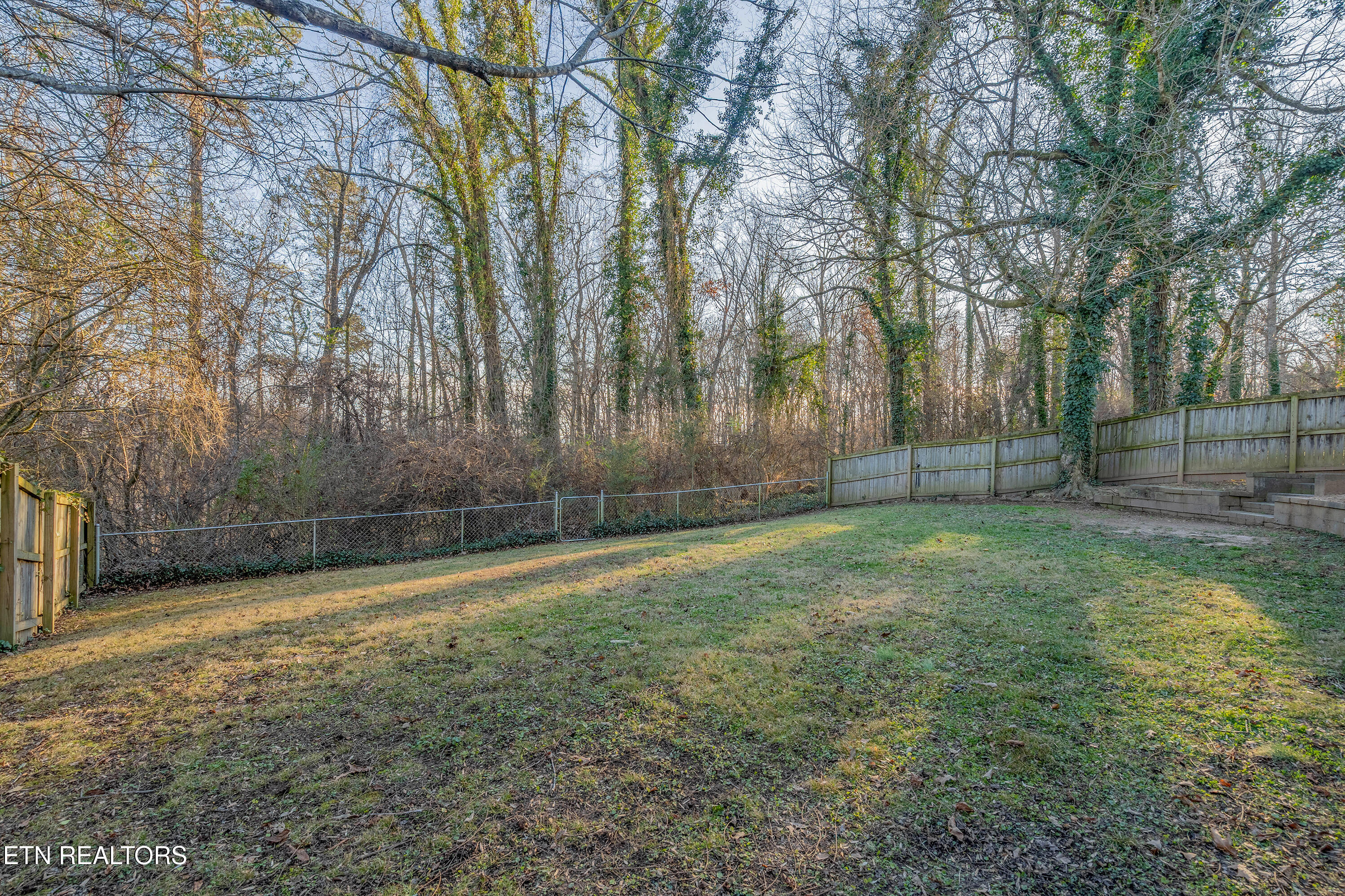 121 Amherst Lane Oak Ridge, TN 37830 - Photo 17 of 17 A7300785-HDR