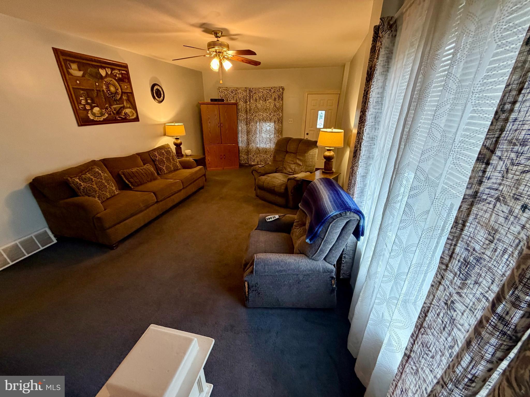 172 West Ridge Road Linwood, PA 19061 - Photo 9 of 21 Living Room