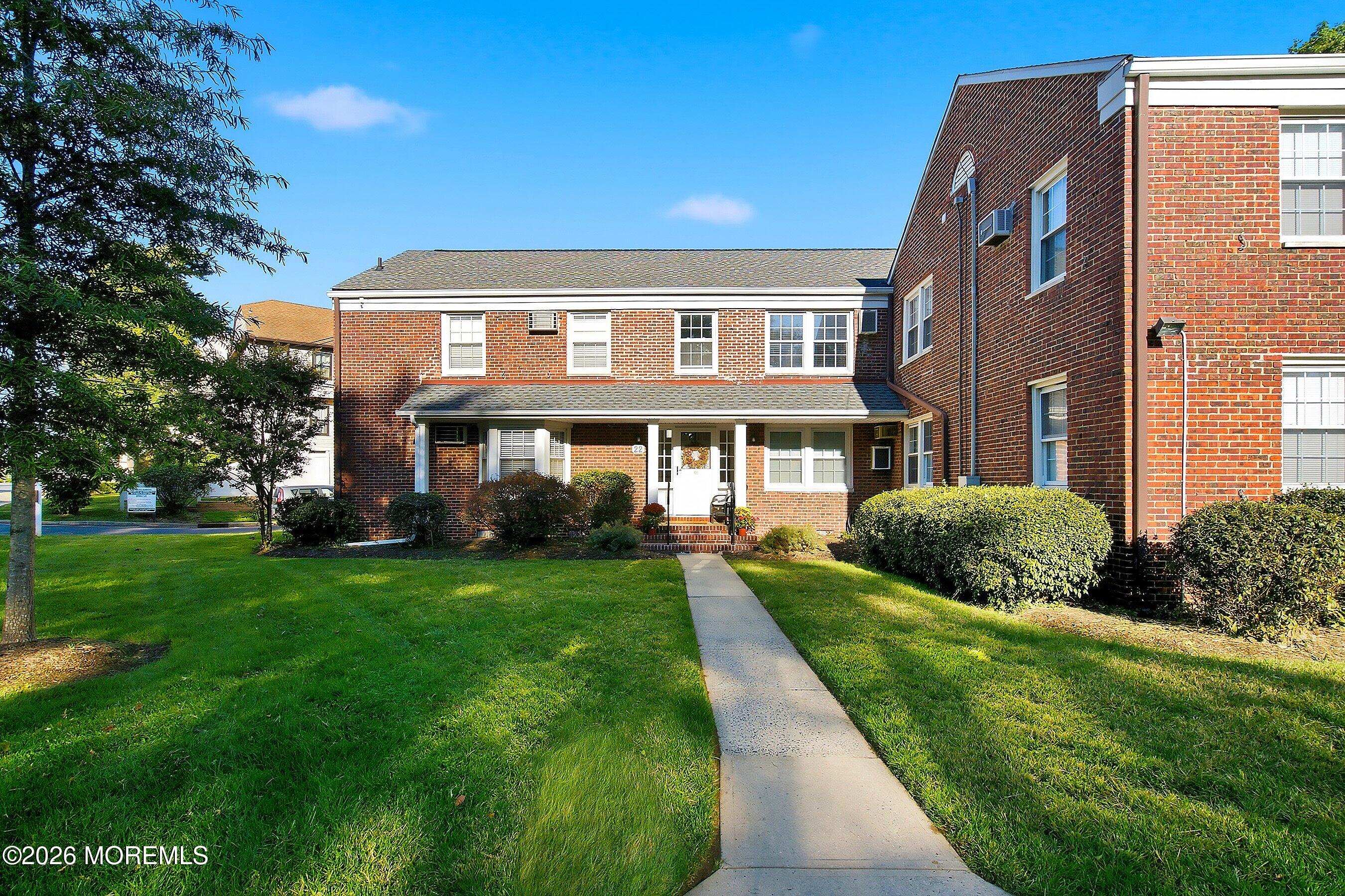 22 Pinckney Road, Unit D Red Bank, NJ 07701 - Photo 2 of 20 01-Front Walkway