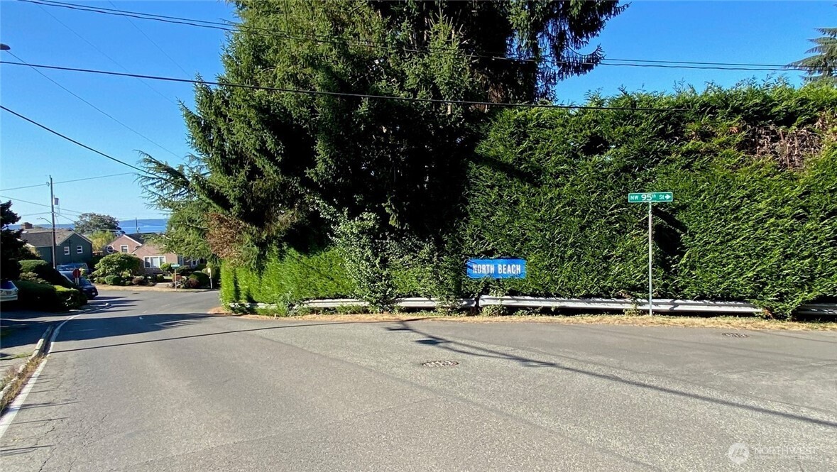 32-xx Northwest Esplanade Seattle, WA 98117 - Photo 15 of 28 front view of a house with a street view