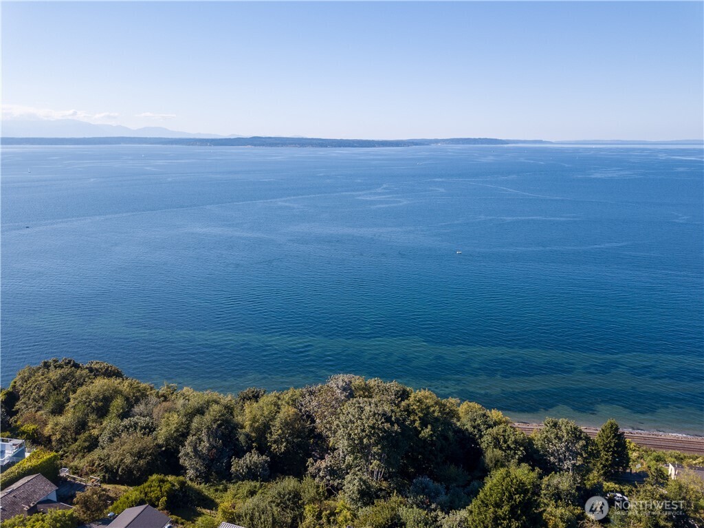 32-xx Northwest Esplanade Seattle, WA 98117 - Photo 7 of 28 a view of a room with an empty space and a sink
