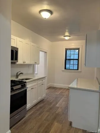 $2,775 | 28 West Neck Road, Unit 1D, Huntington, NY 11743