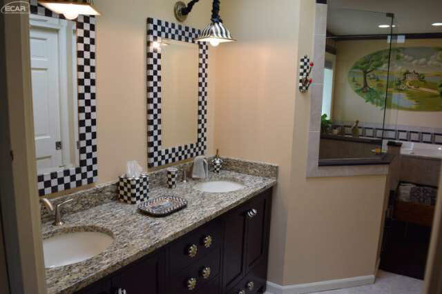 4080 South Irish Road Davison, MI 48423 - Photo 16 of 37 21172721-15.JPG