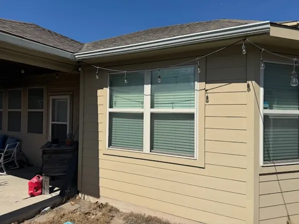 $385,000 | 351 Wincliff Drive, Buda, TX 78610