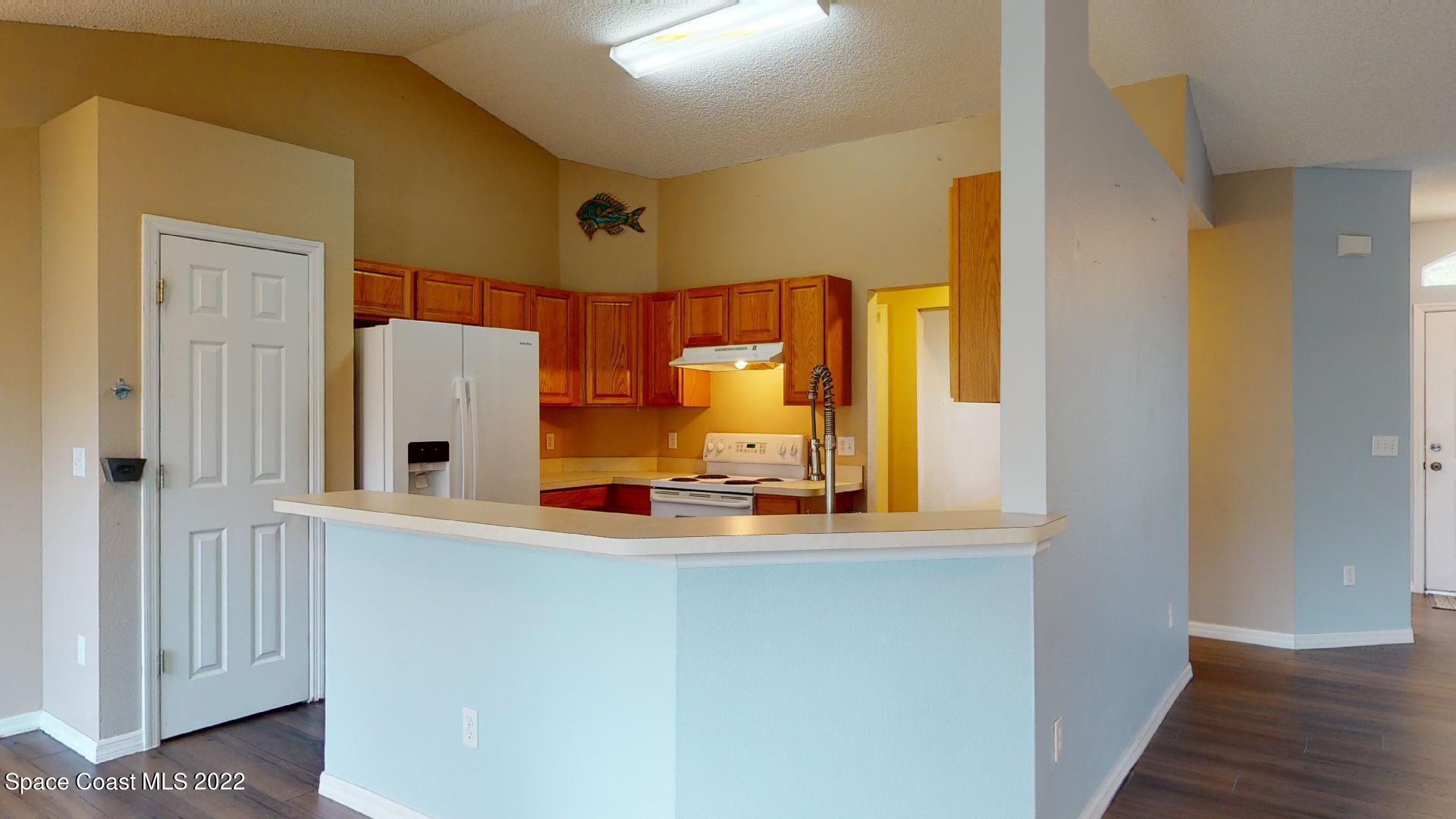 826 Tedder Road Southeast Palm Bay, FL 32909 - Photo 9 of 20 Tedder-04212022_081108