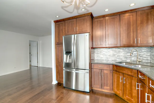 $334,900 | 1080 Ridgefield Circle, Carol Stream, IL 60188