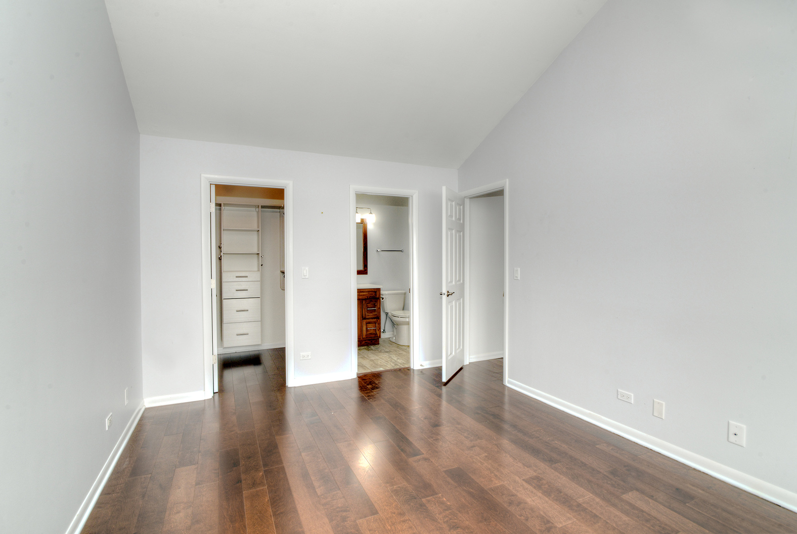 1080 Ridgefield Circle Carol Stream, IL 60188 - Photo 18 of 30