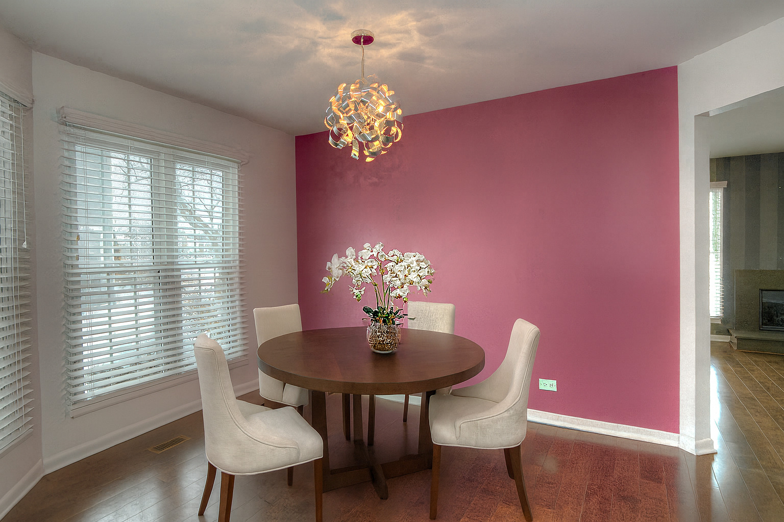 1080 Ridgefield Circle Carol Stream, IL 60188 - Photo 6 of 30