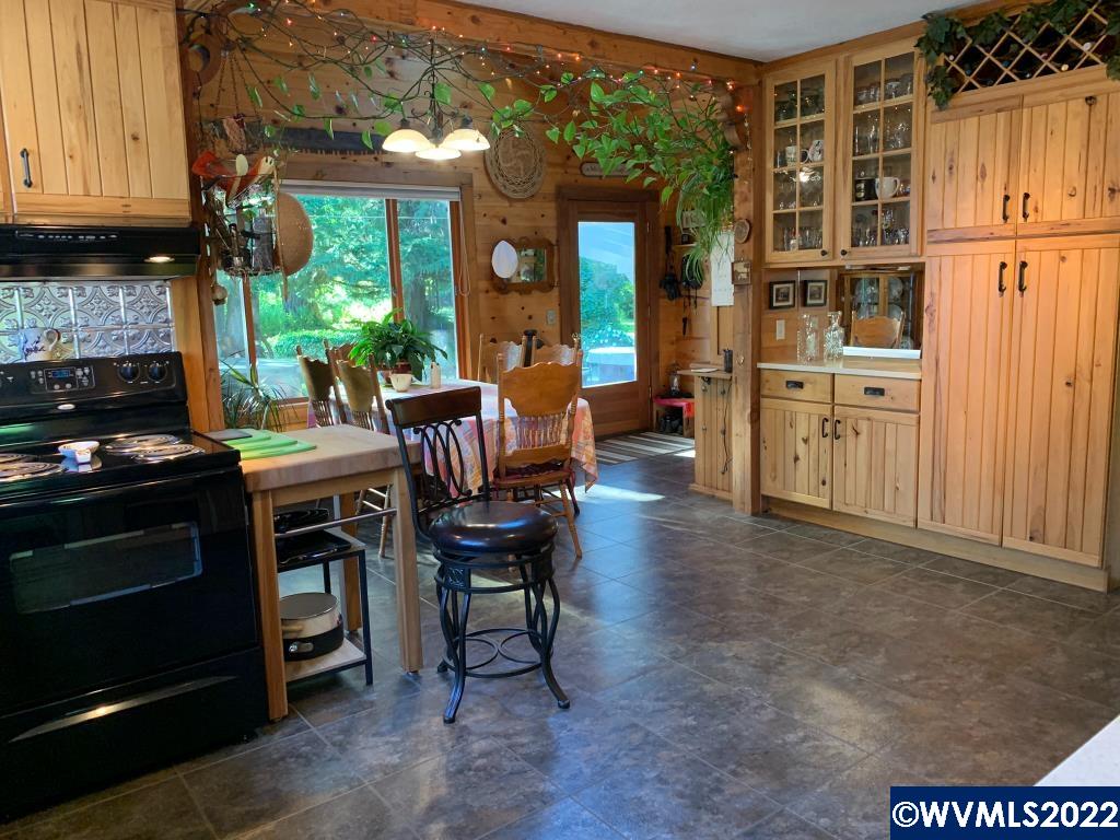 5135 Waymire Road Falls City, OR 97344 - Photo 17 of 42
