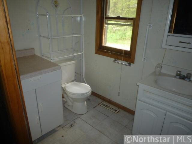 14178 Bloom Road Grantsburg, WI 54840 - Photo 8 of 11 Gallery Image 8