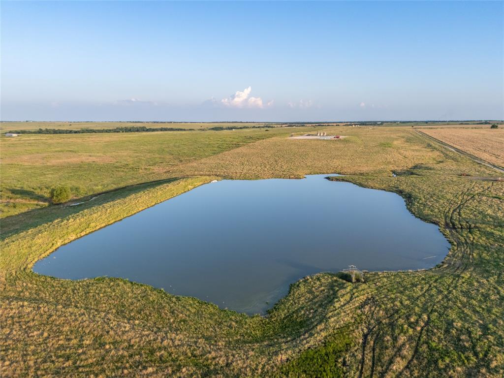 12370 Fortenberry Road Sanger, TX 76266 - Photo 28 of 40 Aerial view of a large body of water