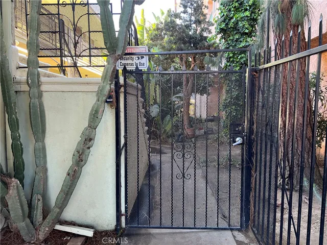 $1,995,000 | 824 Redondo Avenue, Long Beach, CA 90804