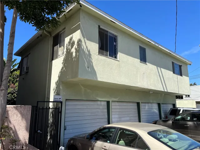$1,995,000 | 824 Redondo Avenue, Long Beach, CA 90804