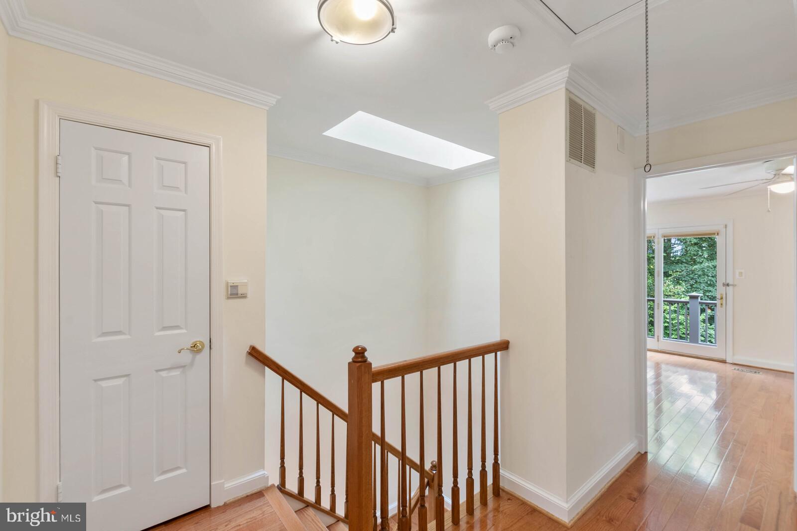 8526 Raglan Road Vienna, VA 22182 - Photo 19 of 43 Gallery Image 19
