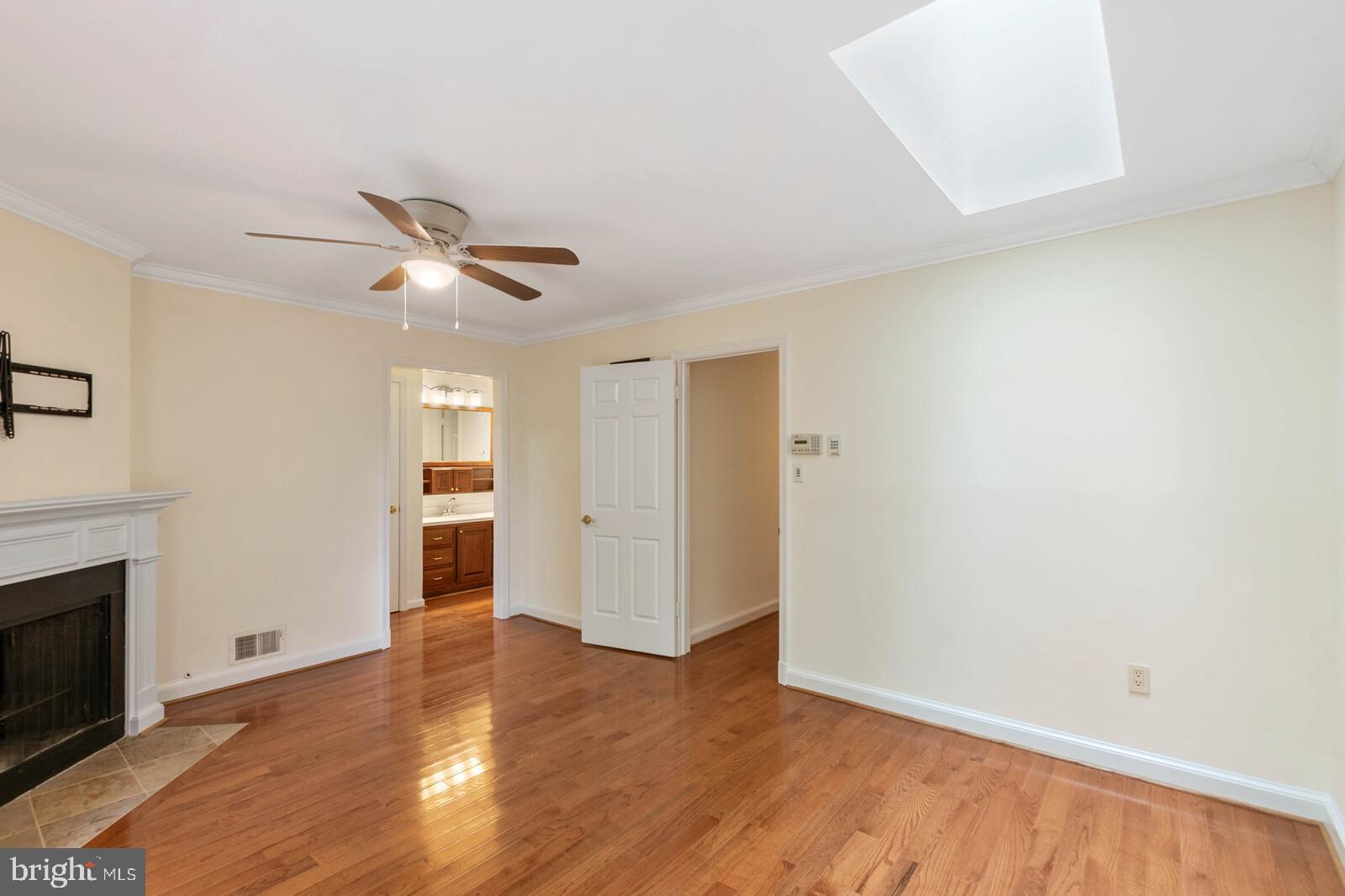 8526 Raglan Road Vienna, VA 22182 - Photo 20 of 43 Gallery Image 20